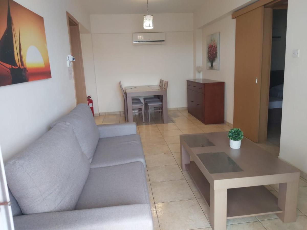 403 Apartment Carisa Artemis Court Larnaca Bagian luar foto